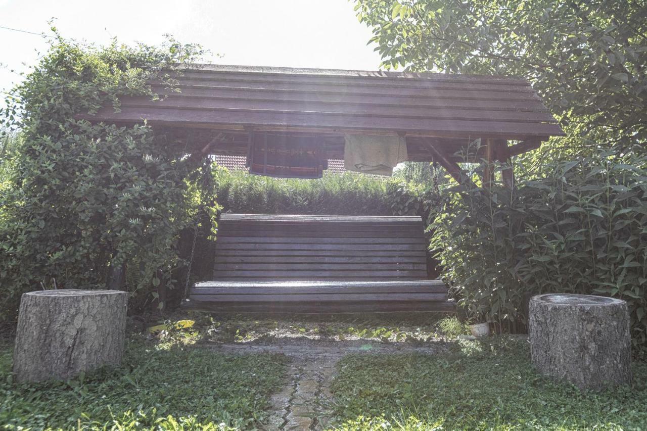 Casa Mihai Purcareni Exterior foto